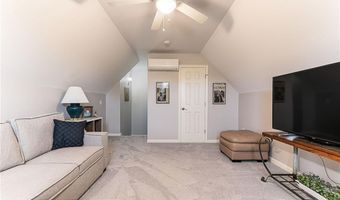 11 Kendall Ct, Charlestown, RI 02813