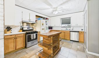 1016 Grace St, Abbeville, LA 70510