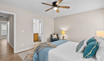 94 Rotunda Cir, Asheville, NC 28806