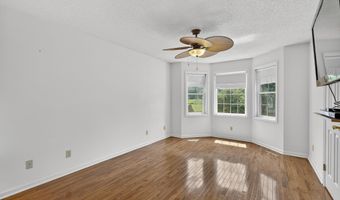 19025 Essex Dr, Abingdon, VA 24211