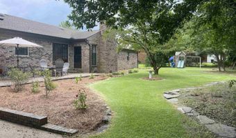 6 Penny Ln, Albertville, AL 35950