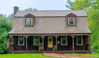 18 Lynn Ellen Dr, Acushnet, MA 02743