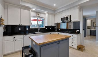 1070 Suzanne Dr, Angels Camp, CA 95222
