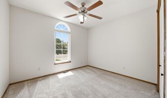 308 W Waterford Ct, Andover, KS 67002