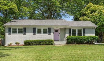 3839 Woodleaf Rd, Charlotte, NC 28205