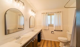 3117 DOUGLAS St, Cheyenne, WY 82009