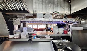 925 CHETCO Ave, Brookings, OR 97415