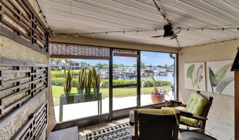 644 YARDARM Dr 22, Apollo Beach, FL 33572