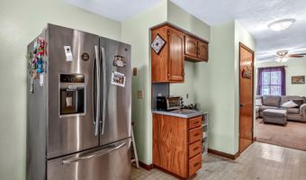 1006 Baretta Ct, Aurora, MO 65605