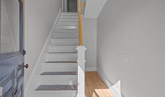 243 Maple Ave, Barrington, RI 02806