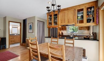 925 Old Farm Ln, Aptos, CA 95003