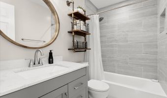 22 FARM RIDGE Ct, Baldwin, MD 21013