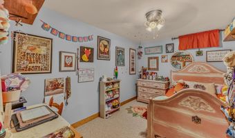 18 Armsby Cir, Campton, NH 03223
