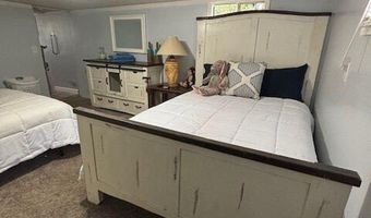 40 N Richmond St, Auxier, KY 41602