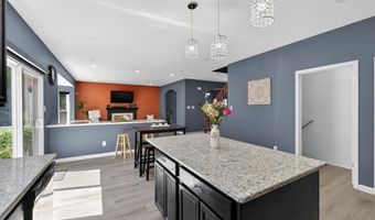 567 Brook Meadow Dr, Ballwin, MO 63021