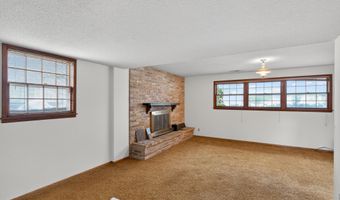 1814 Duff Ave, Ames, IA 50010