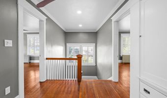 677 17TH St, Astoria, OR 97103