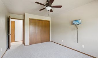 2490 STROEBE ISLAND Dr, Appleton, WI 54914