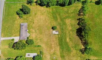 25 Westport Harbor Rd, Little Compton, RI 02837