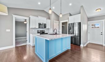 2018 E Clover Ct, Andover, KS 67002