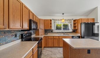 48 Kuuhale Pl, Kahului, HI 96732