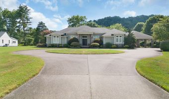 87 Ball Park St, Allen, KY 41601