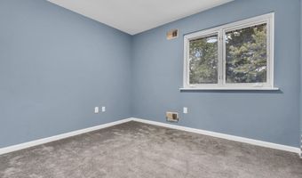 41 Deck St, Barnegat, NJ 08005