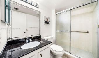 20505 E Country Club Dr 736, Aventura, FL 33180