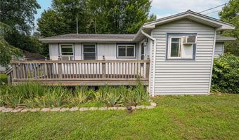 9658 Oakland St, Angola, NY 14006