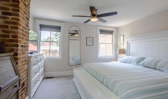 32 CORNHILL St, Annapolis, MD 21401