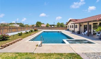 19678 Red Feather Rd, Apple Valley, CA 92307