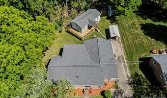 3326 Dunaire Dr, Charlotte, NC 28205