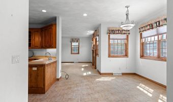 321 E APPLE CREEK Rd, Appleton, WI 54913