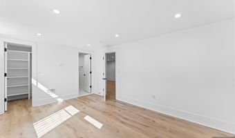 35 Stone Fence Rd, Allendale, NJ 07436