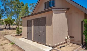 34155 Castlehaven Rd, Agua Dulce, CA 91390