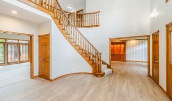 771 E Hickory Ave, Addison, IL 60101