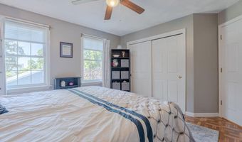 71 Vinton Ave, Cranston, RI 02920