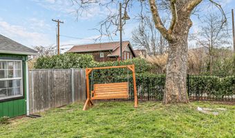 2999 Diane St, Ashland, OR 97520