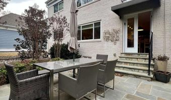 4118 18TH Road N Unit Middle Floor Middle Floor, Arlington, VA 22207