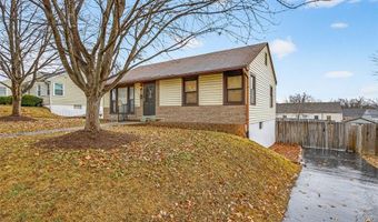 6919 Greenholly Dr, Affton, MO 63123