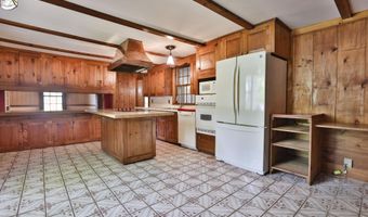 42 Main St, Brookline, NH 03033