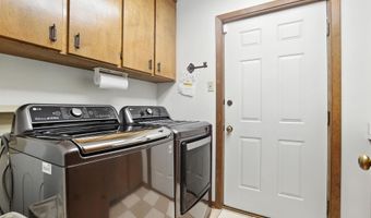 1190 Cambridge Cir, Benton, AR 72019