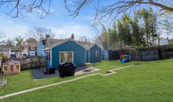 22 Longboat Ave, Barnegat, NJ 08005