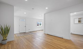 310 East Rd, Belford, NJ 07718