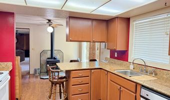 110 Lakeshore Dr, Cascade, ID 83611