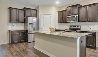 1056 FLYWAY VIEW Ln, Alabaster, AL 35007