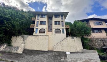 2374 Gardenia St, Honolulu, HI 96816