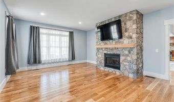 236 Tomaquag Rd, Hopkinton, RI 02804