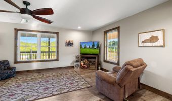 1012 Hominy Creek Rd, Albany, KY 42602
