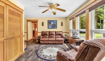 30 Beaver Bog Ln, Abbot, ME 04406